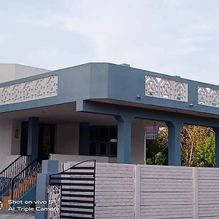 Madura Homestay - Gorgeous Home With 2Bhk 5 Minutes From Nh44 마두라이 외부 사진