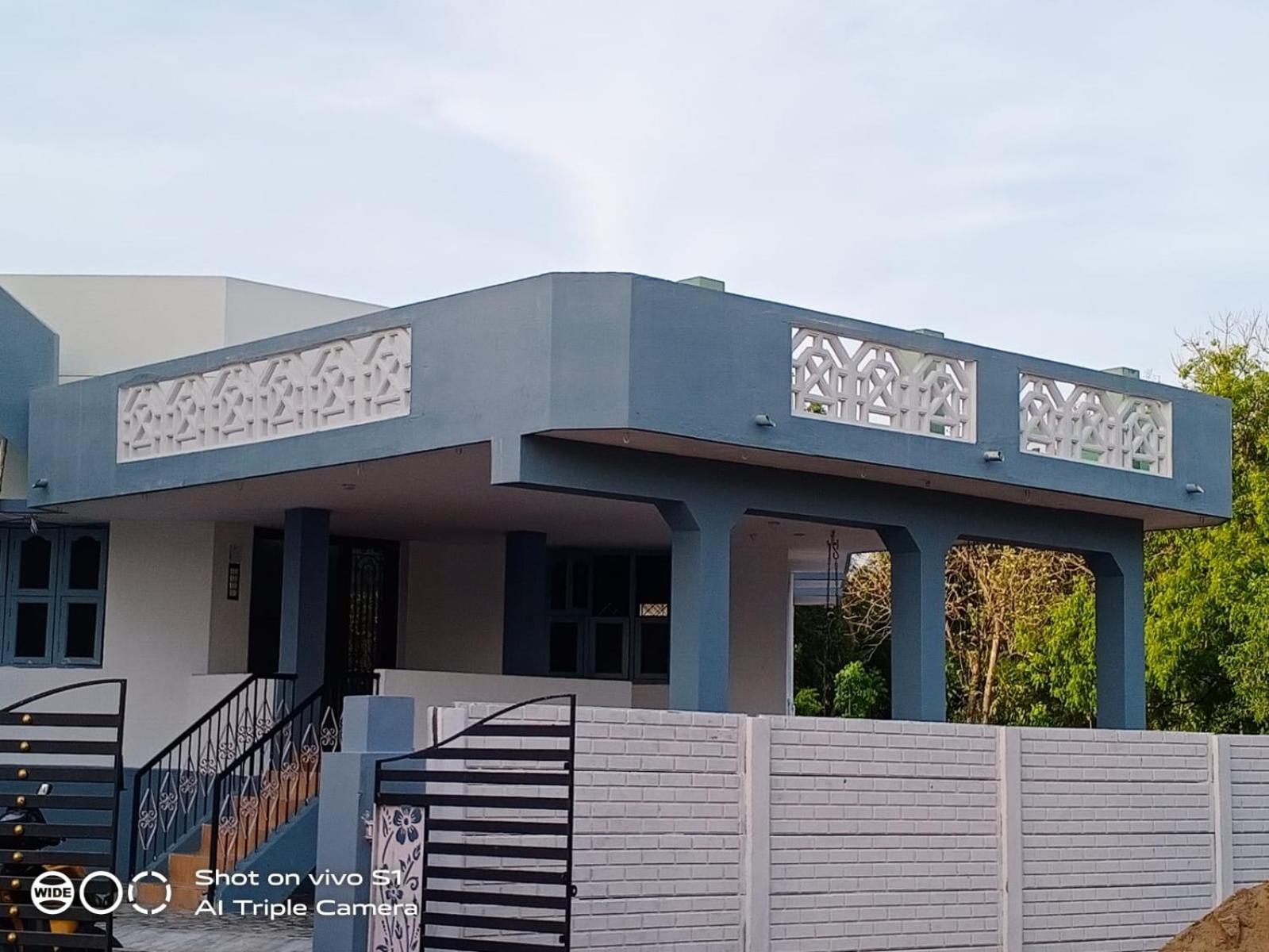 Madura Homestay - Gorgeous Home With 2Bhk 5 Minutes From Nh44 마두라이 외부 사진